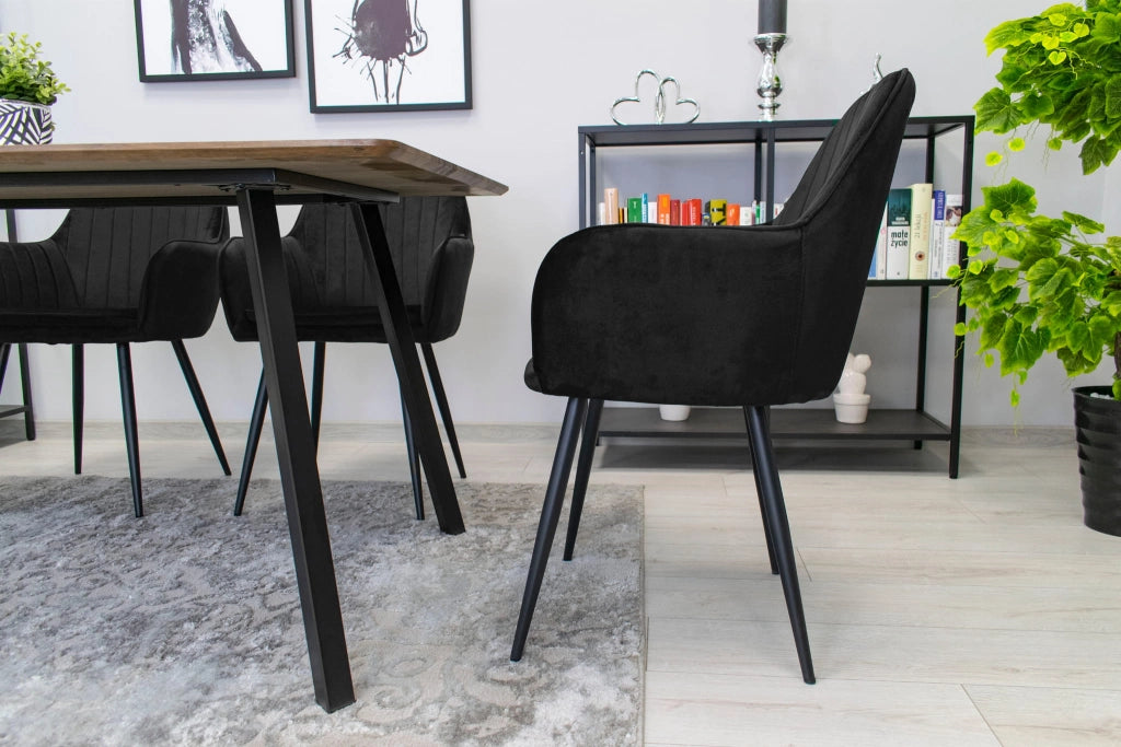 Sedia Valora LUGO in velluto nero dal design ergonomico per il soggiorno