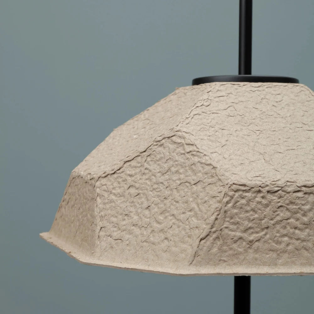 Lampada da tavolo Turtle in cartone riciclato tortora | Duzzle