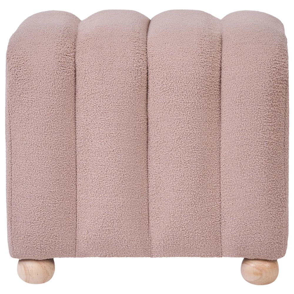 Pouf beige in bouclé Teddy rivestito con gambe in legno pouf ottomano design moderno accessori per soggiorno
