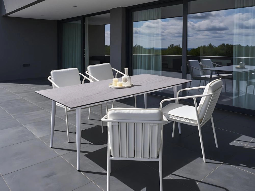 Tavolo da giardino con piano in HPL e struttura in alluminio bianco resistente ai raggi UV all'acqua per esterni, in stile moderno