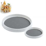 2 pezzi di organizzatore a rotazione per spezie con carrello rotante 360° progettato a due livelli con 2 misure di contenitore per spezie (25cm & 30cm) per organizzare ingredienti e pentole.
