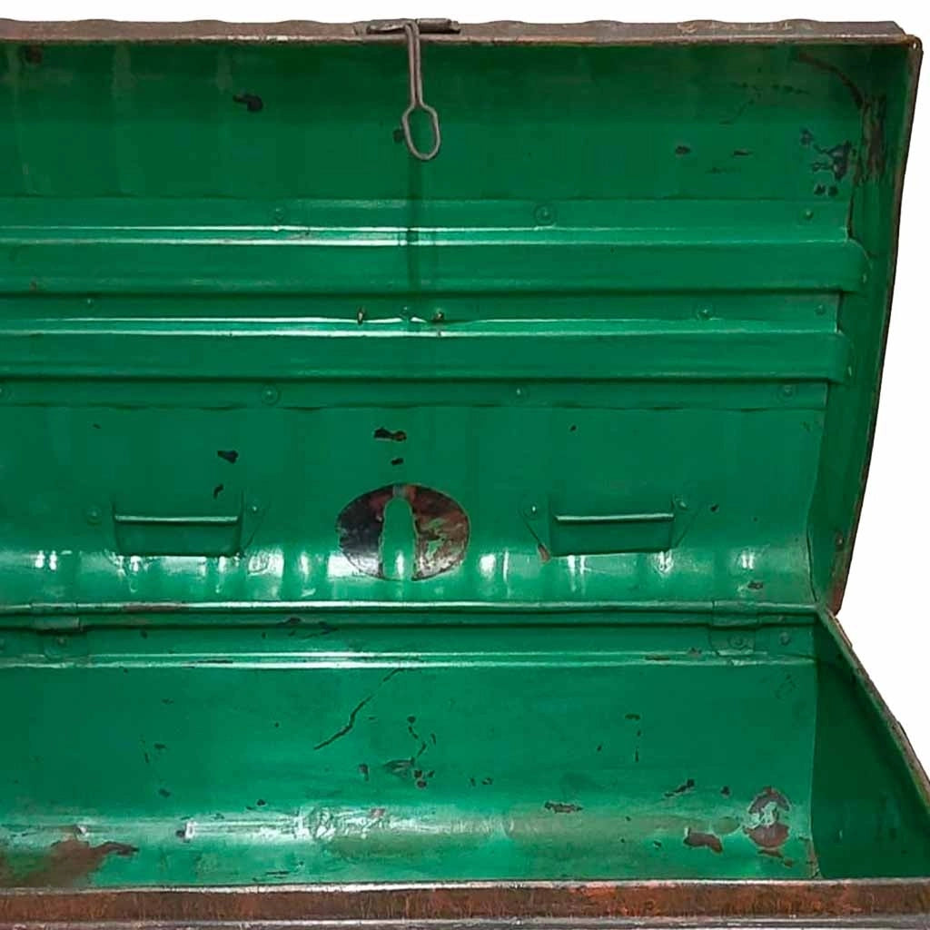 Valigia artigianale in metallo, 67x37x25h cm