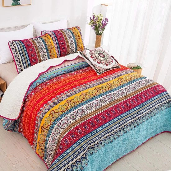 Spreda 240x260 cm - Stile Boho Quilt - Duvet Gewatteerde Microfibra - 3 Set con 2 Cuscini - Letto a Due Piazze - Camera da Letto
