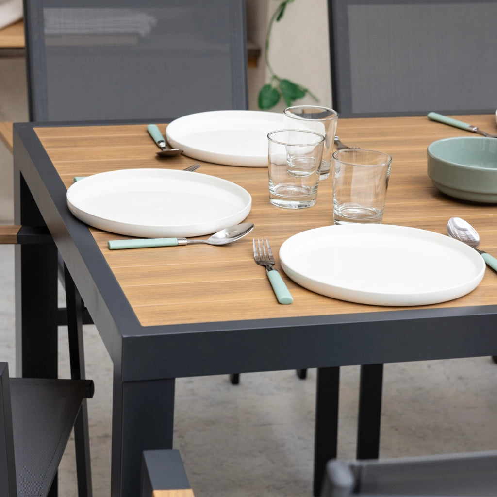 Set di mobili da giardino PALERMO in textilene grigio con 8 posti a sedere - alluminio antracite ed effetto legno