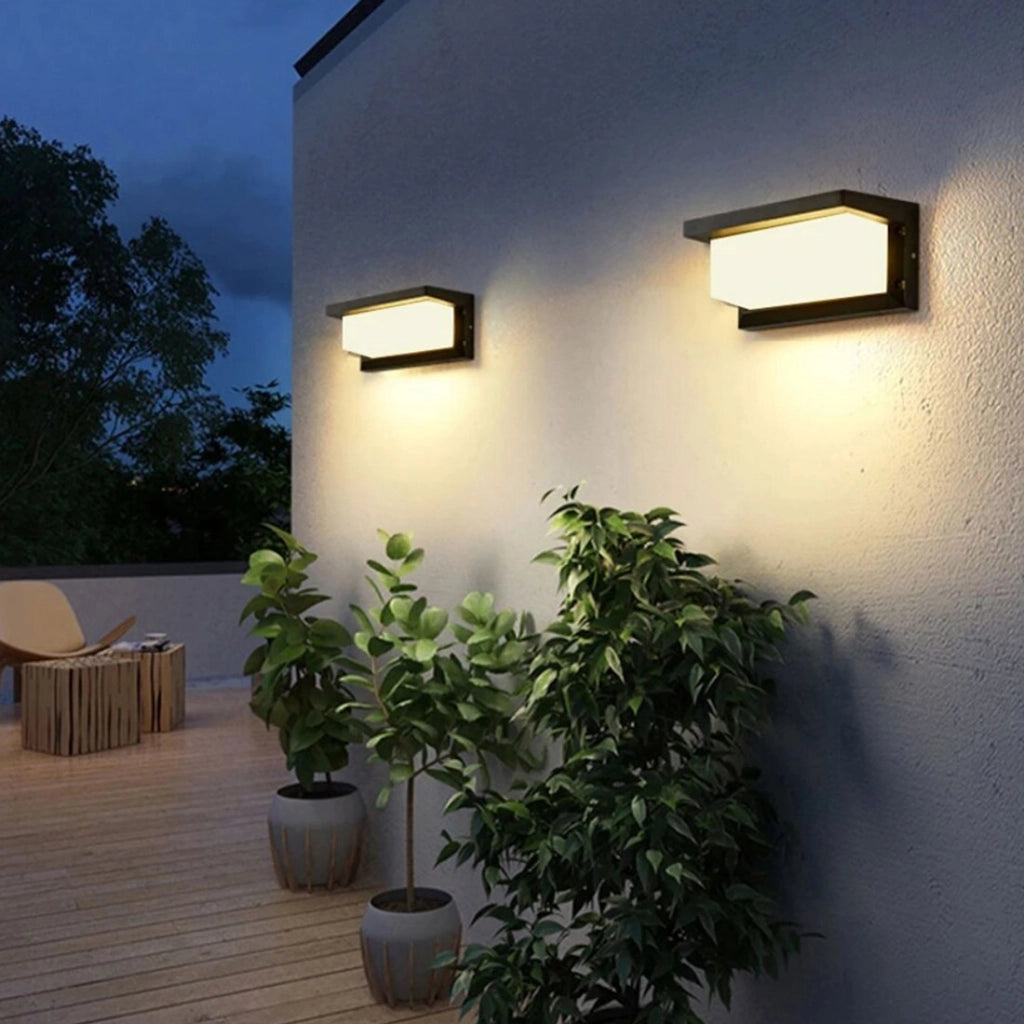 Applique da Esterno Nera Lampada LED CCT per Parete Impermeabile IP65 24W in Plastica