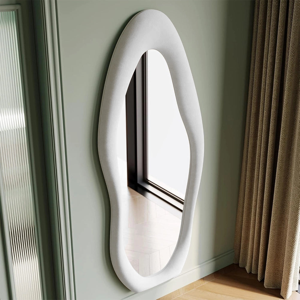 Specchio Grande Ondulato con Cornice Rivestimento in Velluto Bianco 60 x 160 cm