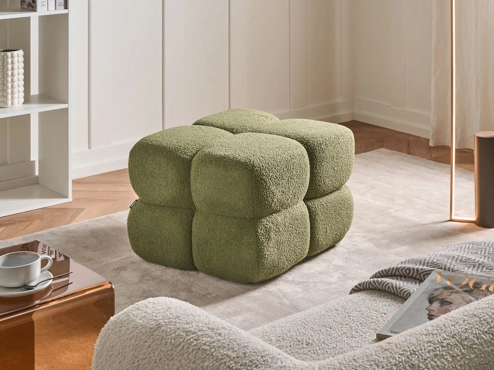 Pouf quadrato in bouclé verde elemento d'arredo moderno per salotto o camera da letto