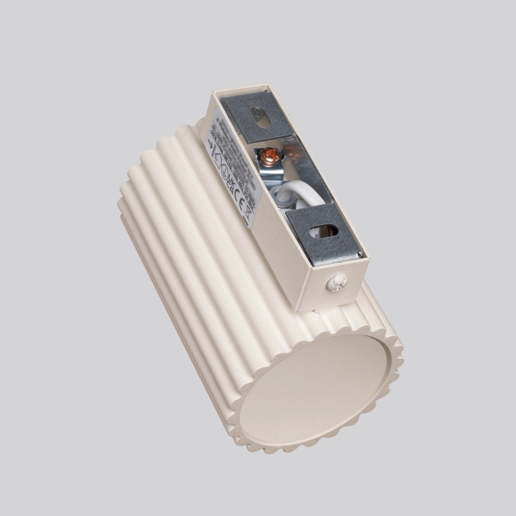Applique moderna beige tubo rigato 10cm up/down GU10