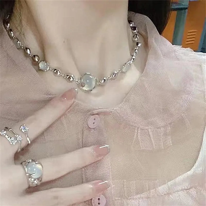 Collana patchwork fatta a mano con pietre bianche, regalo di Natale per donna, regalo di compleanno