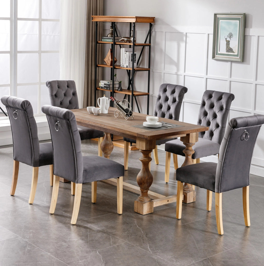 Set di 4 sedie da pranzo in velluto con schienale curvo; imbottitura in schiuma e gambe in quercia grigio