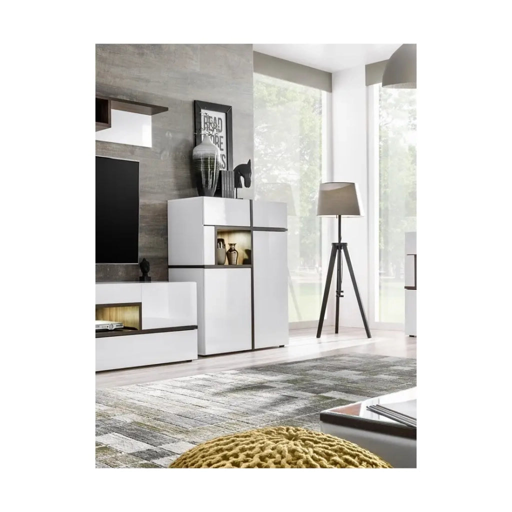 Vetrina bassa CRISS – 2 porte, 2 cassetti, nicchia LED – Bianco lucido e marrone