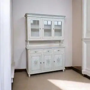 cristalliera 3 ante in legno bianco anticato decorato a mano filo azzurro