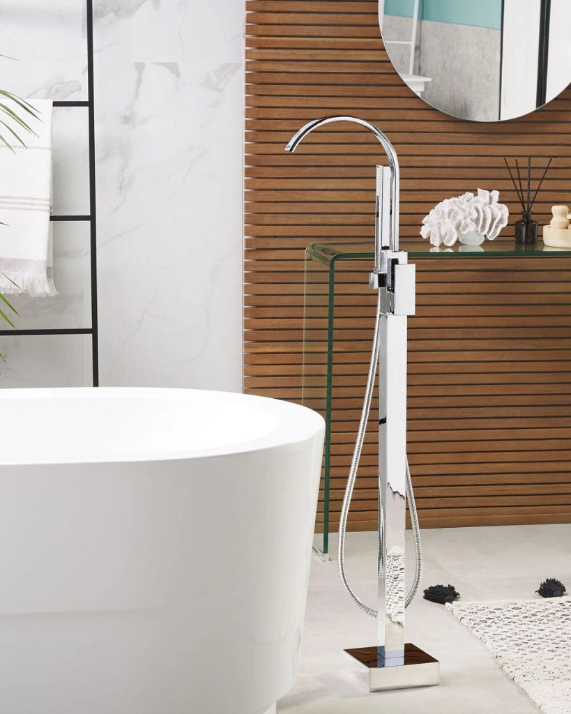 Rubinetto per vasca da bagno Rubinetto per vasca freestanding in ottone lucido argento con doccetta a pavimento Design moderno