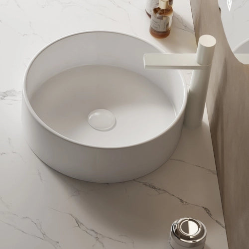 Lavabo da appoggio rotondo in ceramica bianca lucida; vasca monoblocco per piani e mobili da bagno