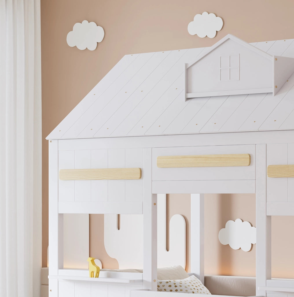 Letto a soppalco per bambini con design a casetta e libreria integrata