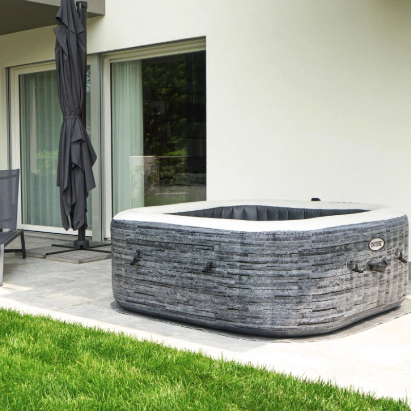Spa gonfiabile idromassaggio quadrata 4 posti con WiFi e luce LED, 211x211x71 cm riscaldamento 40°C per esterno - Intex