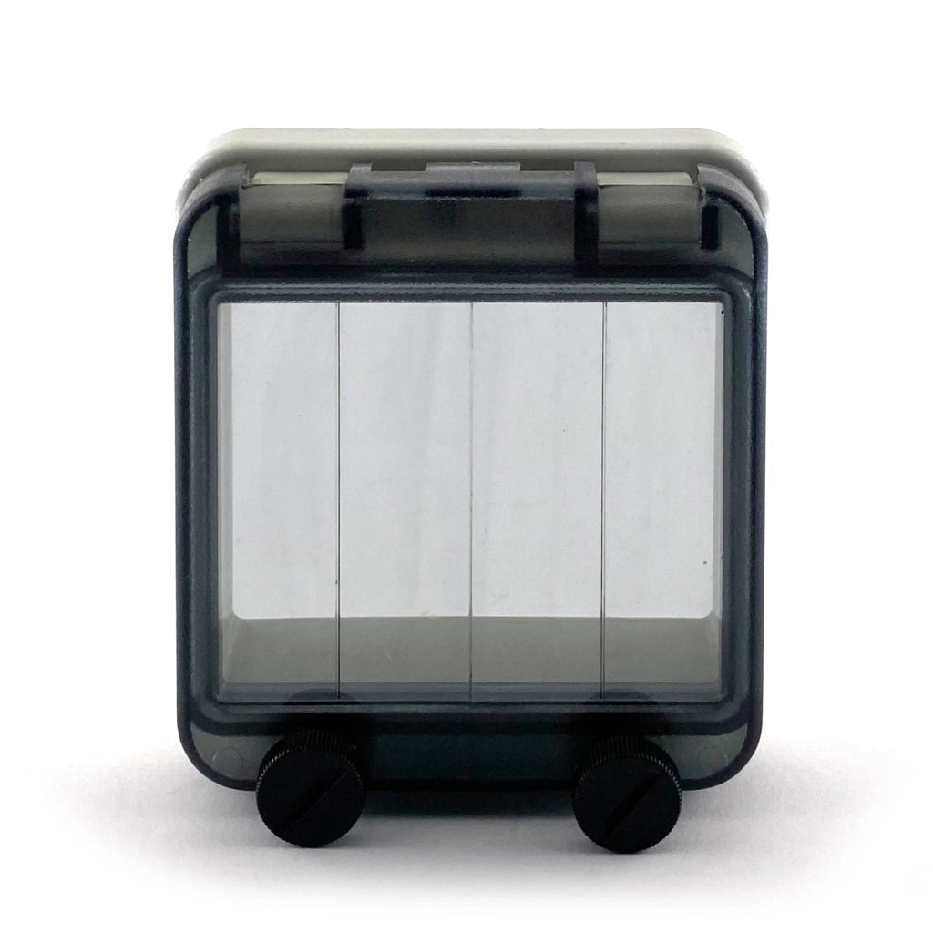 Sportello IP67 moduli 04 a 2 viti grigio Pce
