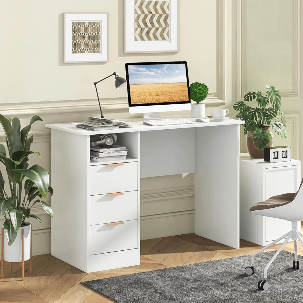 Scrivania con 3 Cassetti, Scrivania Bianco con Stazione di Ricarica e Mensola Aperta, Postazione da Lavoro PC per Camera da Letto, Studio e Ufficio, 108 x 48 x 76 cm