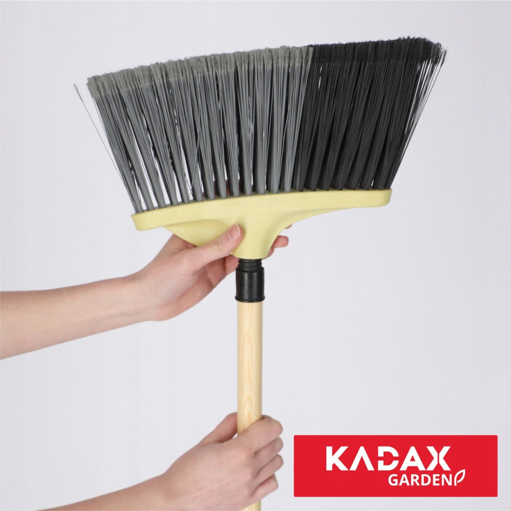 Scopa da strada KADAX con manico in legno da 30 cm