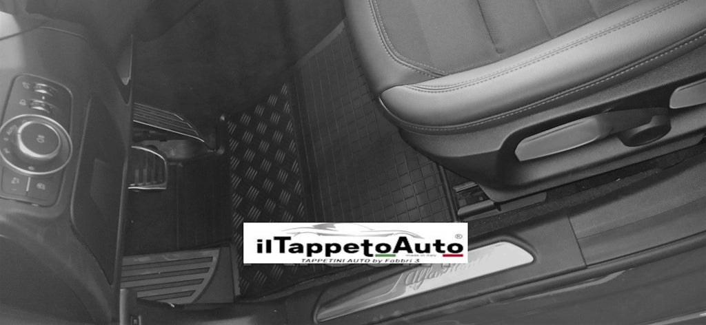 Tappeti in Gomma per (CAMBIO AUTOMATICO) A.R.Giulia 4x2 dal 2016-, Giulia model year 2WD dal 2020-