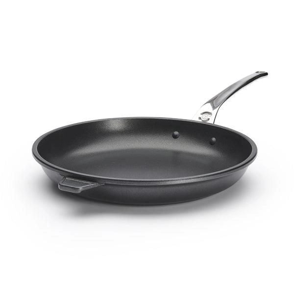 DE BUYER 830032 Choc Xtreme Padella in Alluminio Pressofuso 32 cm con Rivestimento Antiaderente Privato di PFOA colore Nero