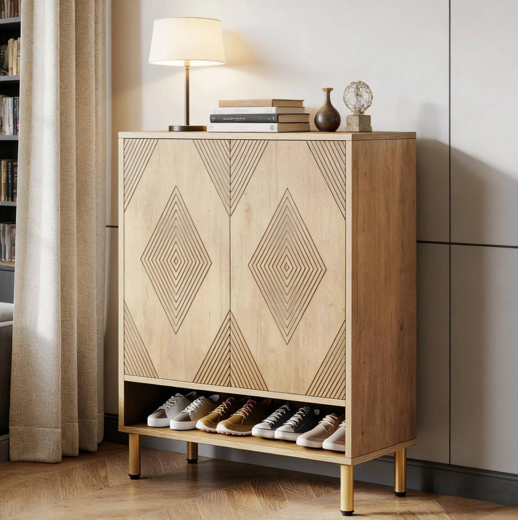 Scarpiera in legno a 7 ripiani con design classico e struttura resistente
