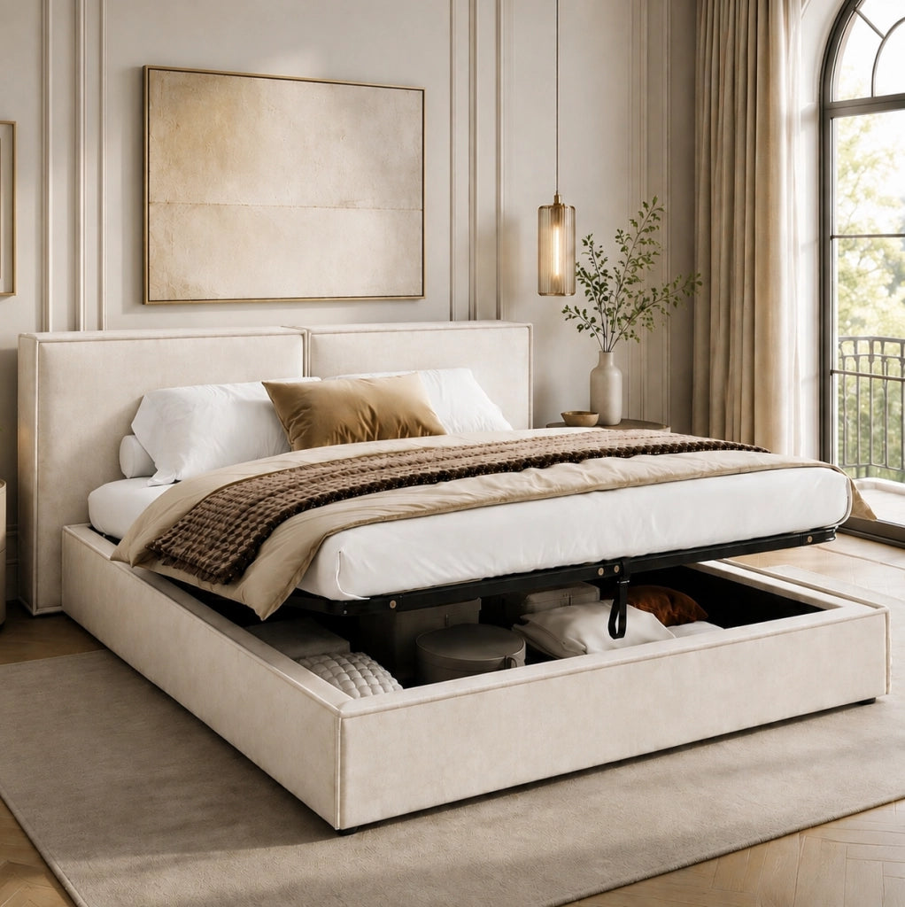 Letto matrimoniale 180x200 cm con contenitore idraulico; testiera imbottita in chenille beige