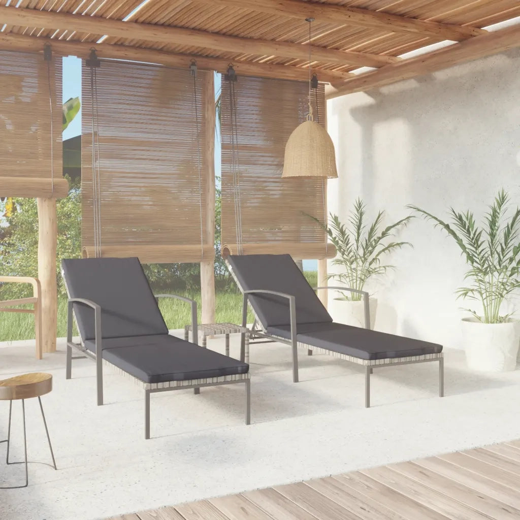 Lettini Prendisole 2 pz | Sdraio da giardino | Lettino da sole con Tavolo in Polyrattan Grigio