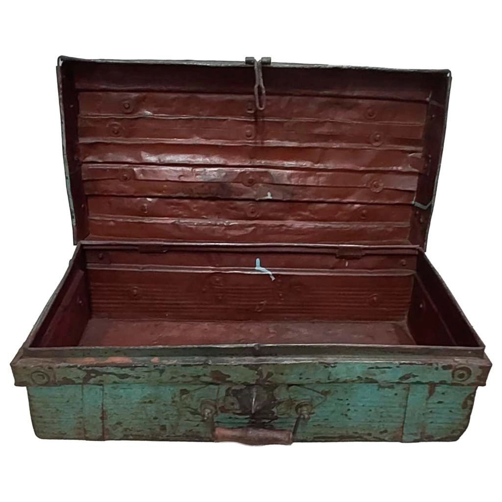 Valigia artigianale in metallo, 67x37x25h cm