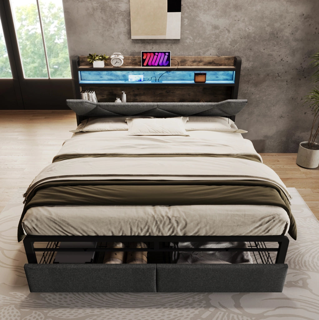 Letto 160x200 cm con testiera contenitore; USB C; LED e 2 cassetti; grigio