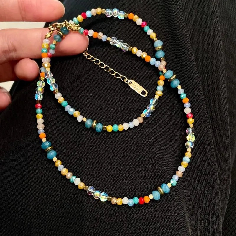Collana con perline di cristallo: gioiello artigianale in pietra naturale