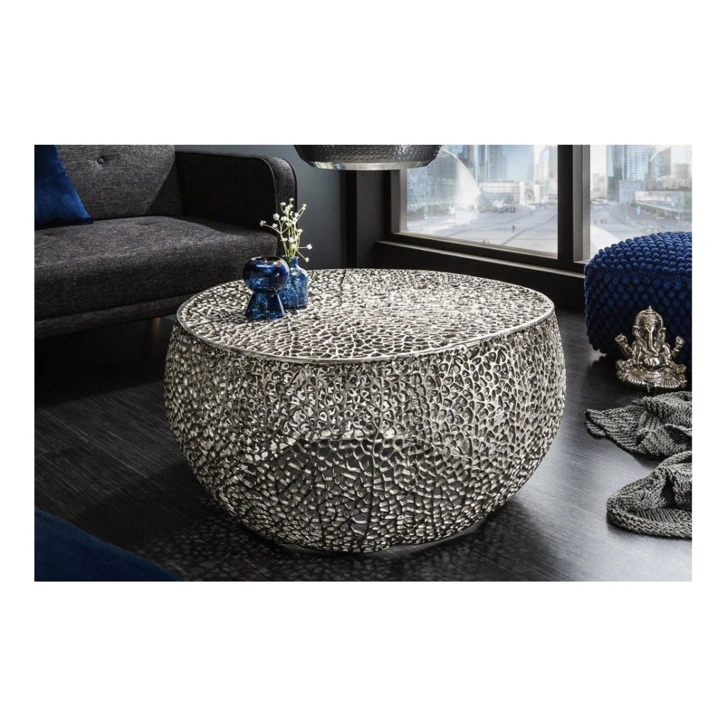Tavolino METRIX rotondo argentato 80 cm – Tavolino design in alluminio traforato