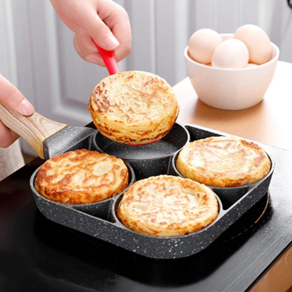 Trade Shop - Padella Antiaderente A 4 Fori Per Uova Pancake Manico In Legno Accessori Cucina 624386 -