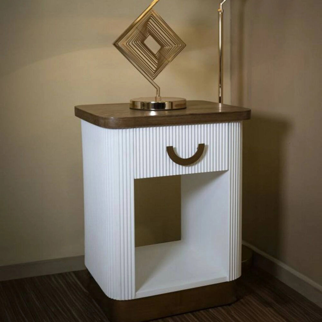 Comodino Fagends, Comò basso, Tavolino da notte, Mensola da letto, 48x40 h62 cm, Bianco e Marrone