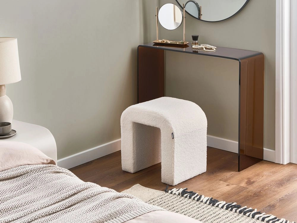 Pouf bianco sporco Rivestimento in bouclé Pouf a forma di U Design moderno Accessori per il soggiorno