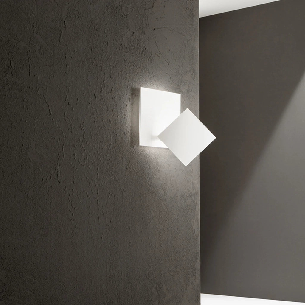 Applique Moderna Post Metallo Bianco Led 35W 3000K Ip20