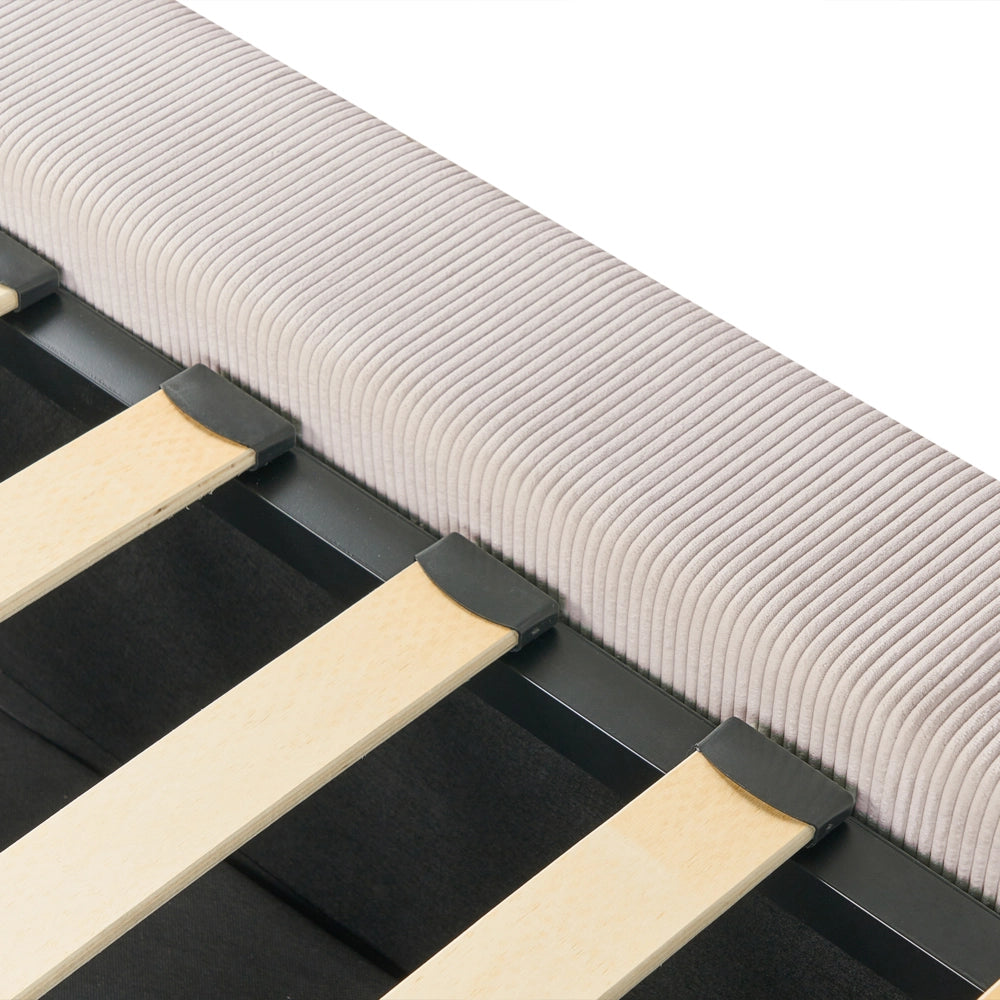 Letto con rete in velluto a coste beige chiaro rivestita in tessuto gambe in plastica contenitore 140 x 200 cm design moderno
