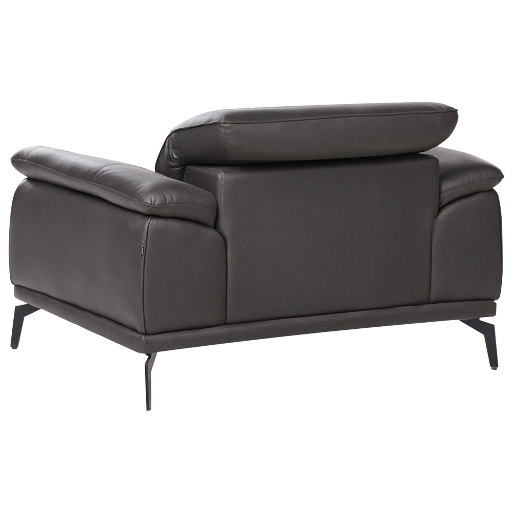 Poltrona in ecopelle con poggiatesta regolabile e gambe in metallo, colore nero stile moderno