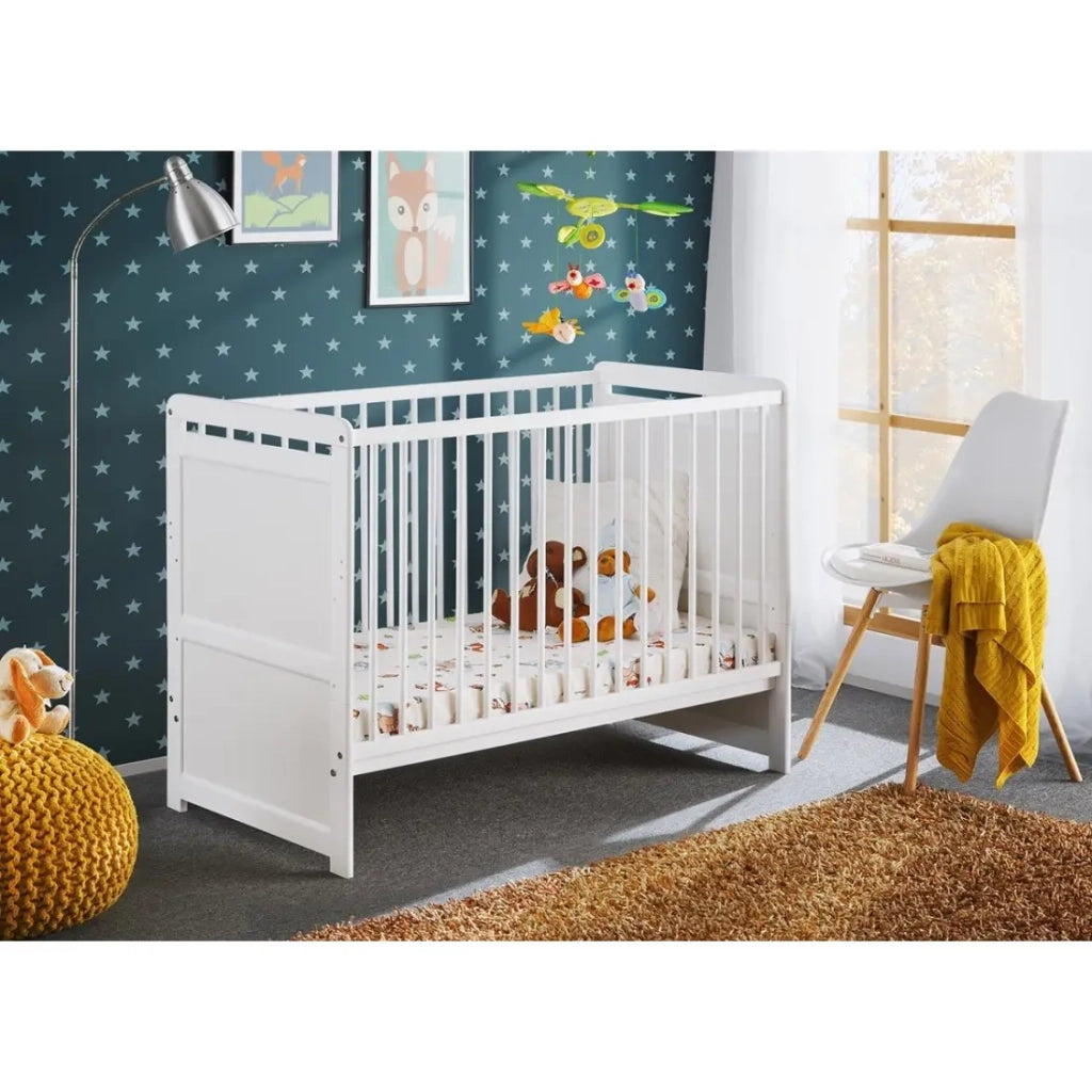 Lettino e materasso per bambini della collezione GUIZMO, regolabile in altezza. Colore bianco opaco.