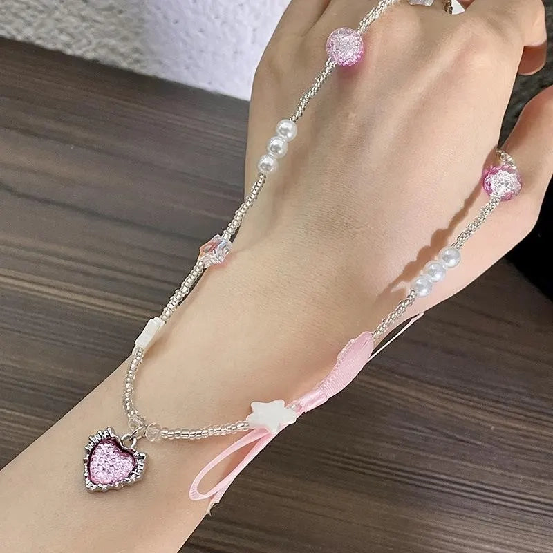 Collana con ciondolo a forma di cuore rosa e fiocco, realizzata a mano con perline e zirconi. Regalo di Natale per donna, regalo di compleanno.