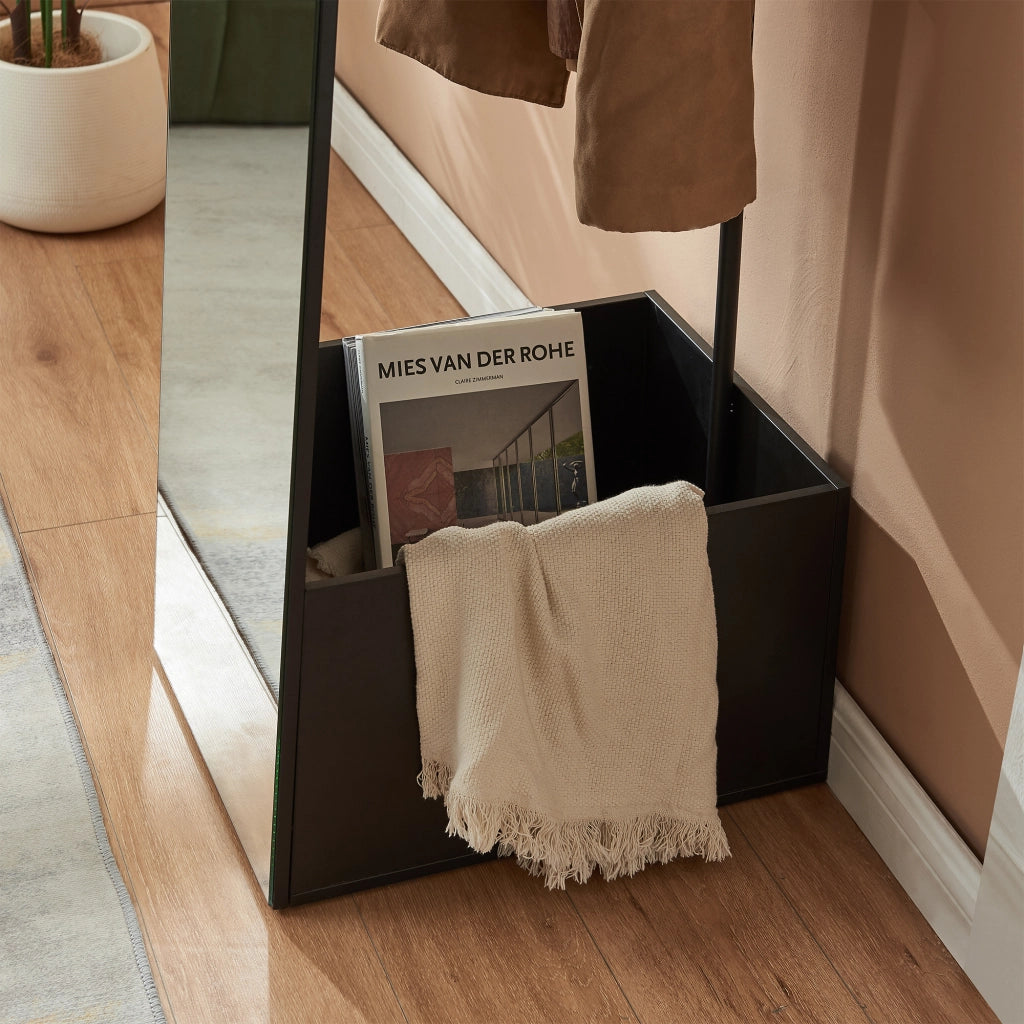 Specchio da Terra Ovale Kuonta con Appendiabiti e Vano Portaoggetti 165x40x51 cm - Nero [en.casa]