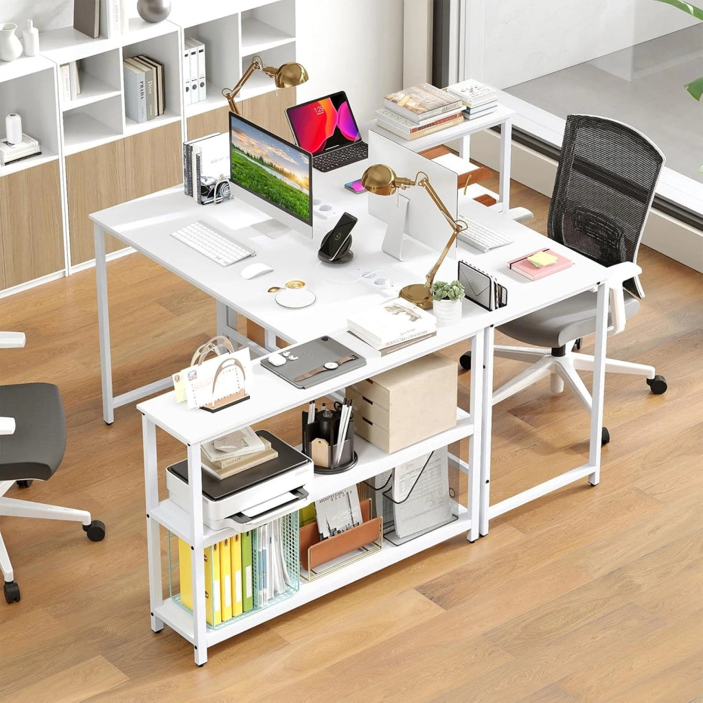 Scrivania a Forma di L con Ripiani Laterali e Stazione di Ricarica, Scrivania Angolare per Computer in Legno con Telaio in Metallo, Tavolo Moderno per Soggiorno, Studio e Ufficio