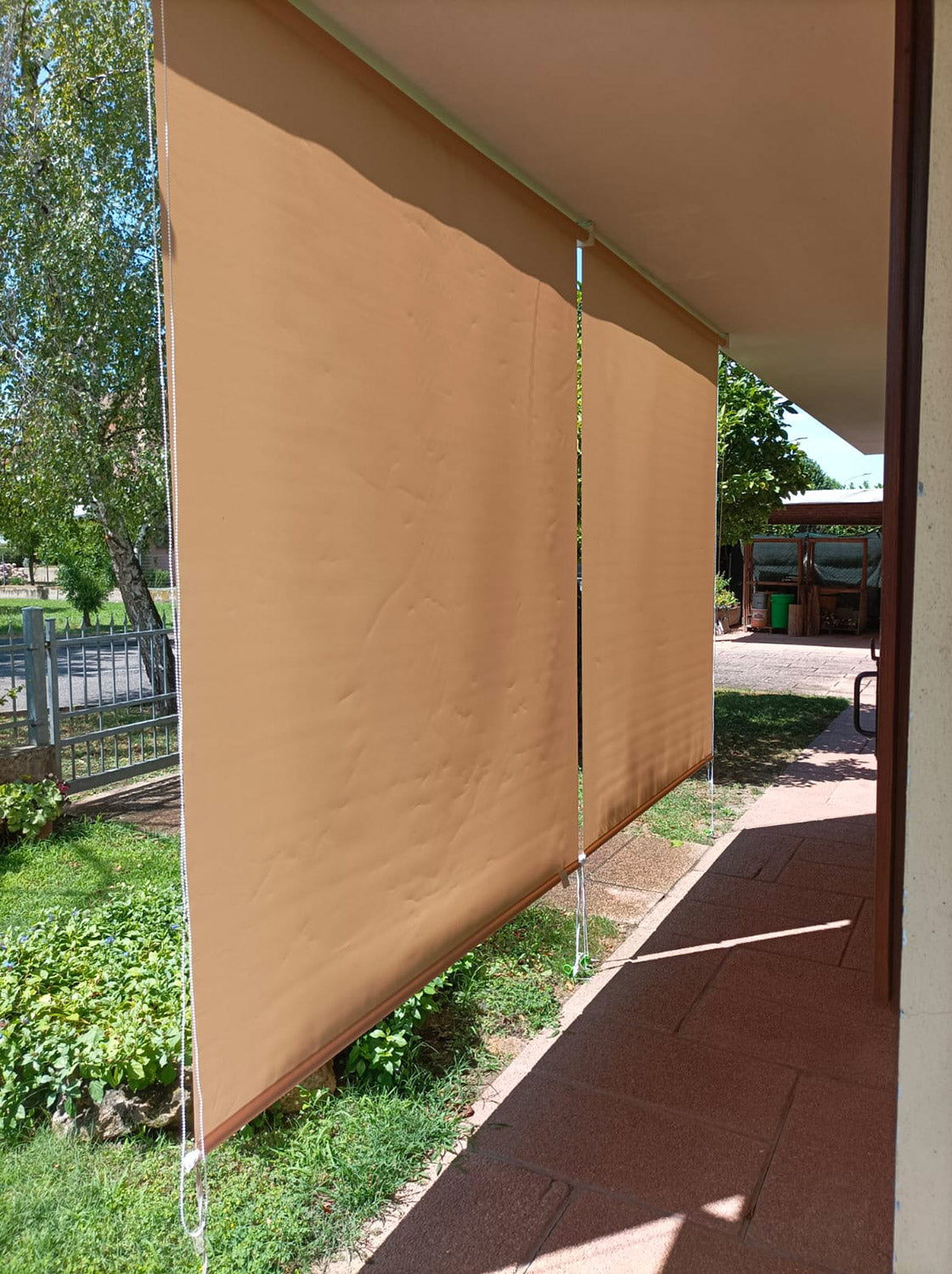 Tenda da Sole Avvolgibile a Caduta 2x2,5m in Poliestere Fadi Beige