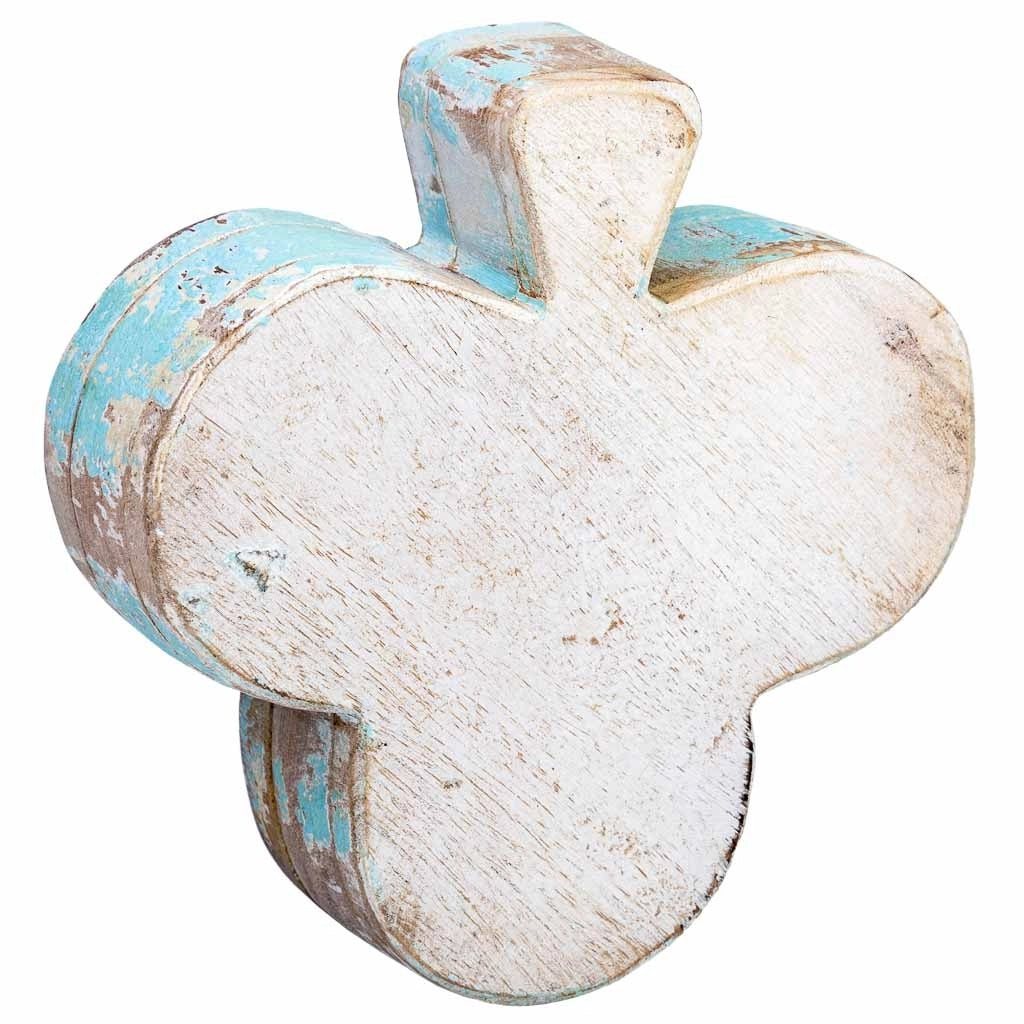 Scatola in legno intagliata con finitura bianco anticato 17,5x17x5h cm