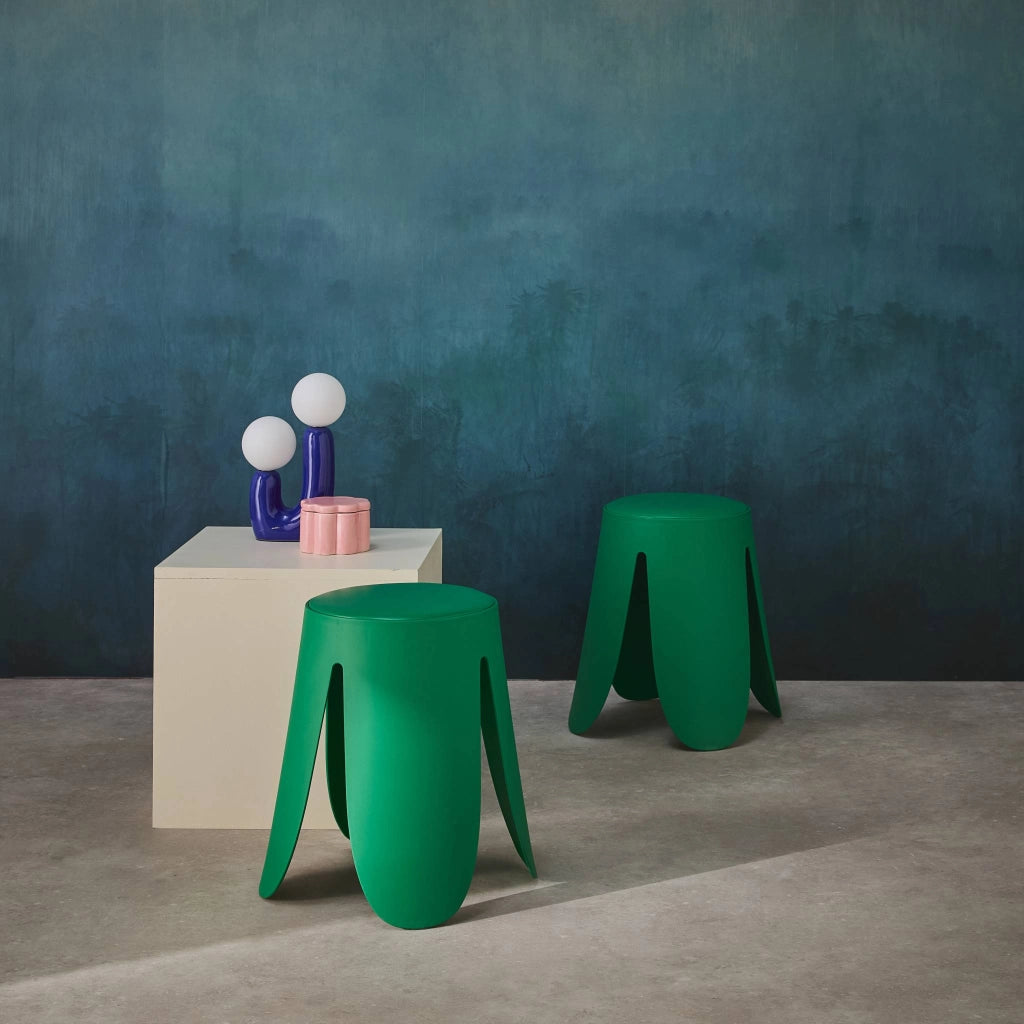 Set 2 sgabelli impilabili in similpelle, verde