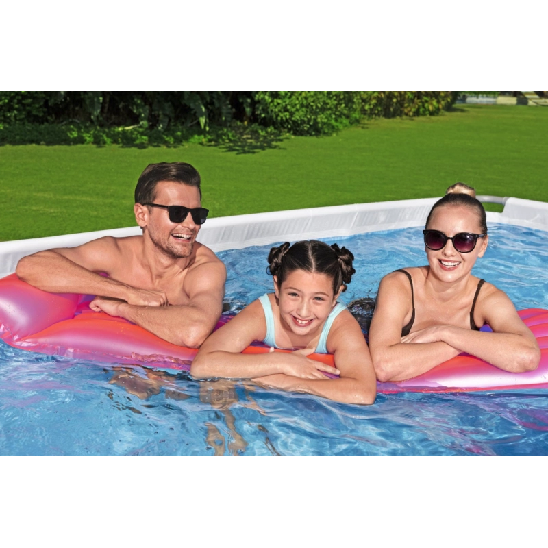Piscina fuori terra rettangolare con telaio in acciaio e filtro a sabbia, 549x274x122 cm con scaletta e copertura capacità 15897 L - Bestway