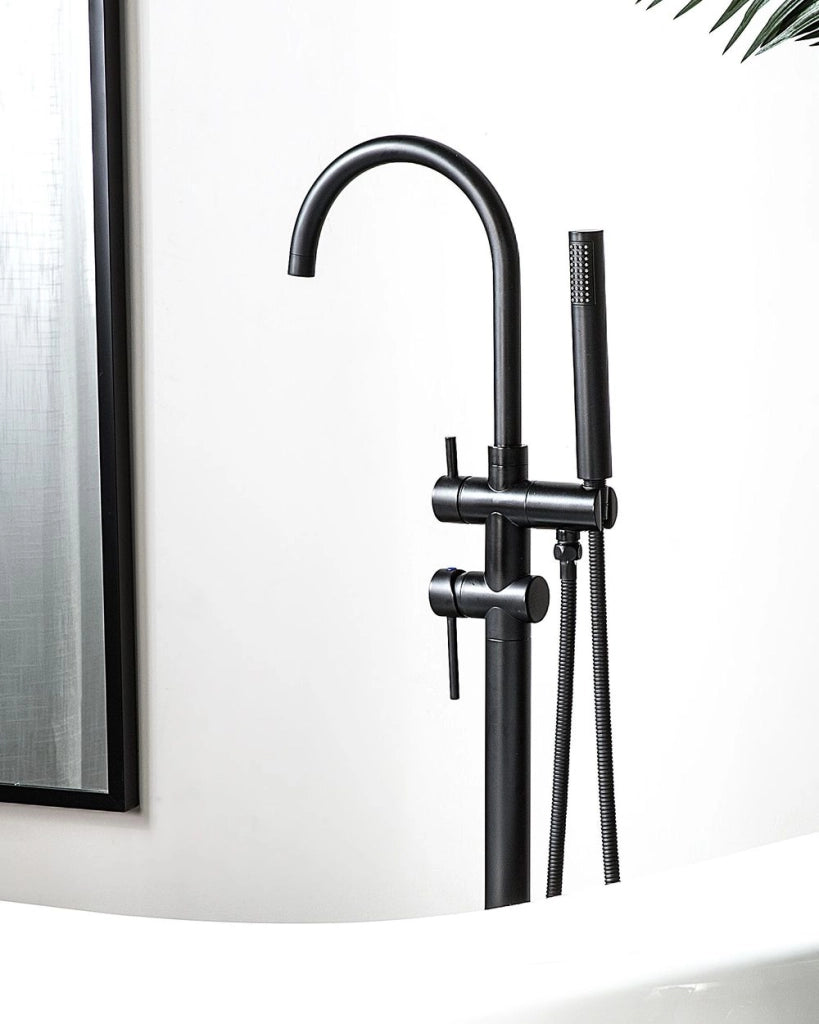 Rubinetto per vasca da bagno Rubinetto per vasca freestanding in ottone Nero con doccetta Design moderno