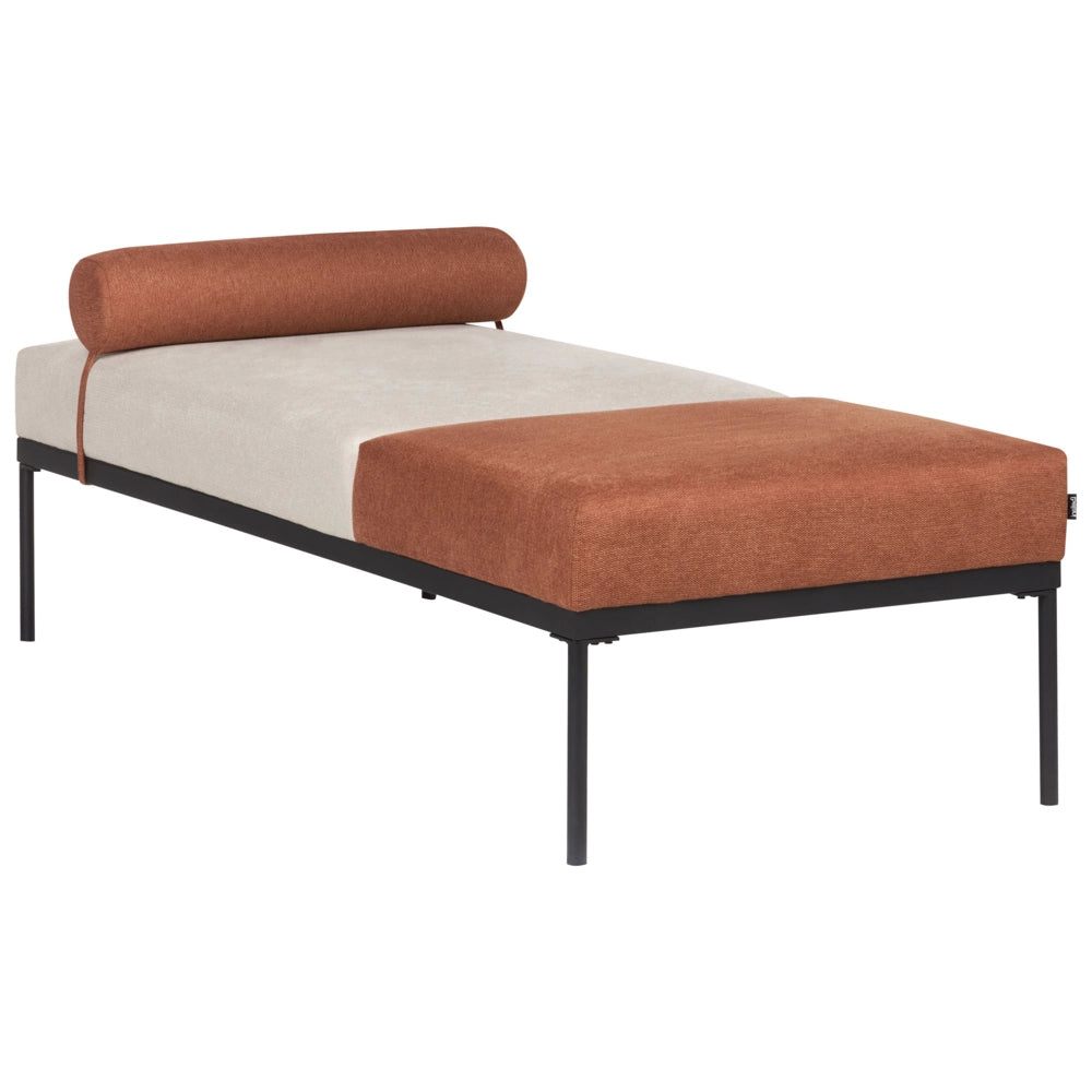 Chaise longue in lino sintetico beige e marrone dorato con gambe nere in ferro stile elegante