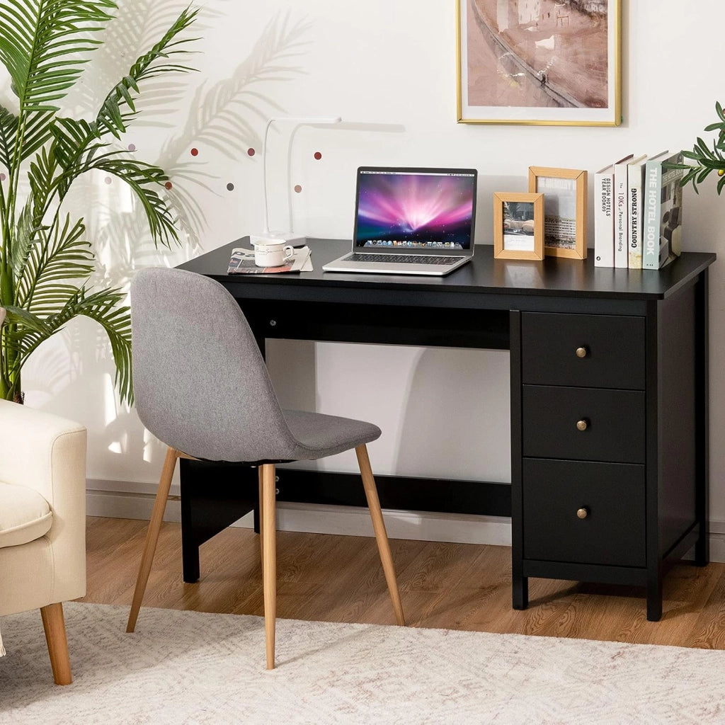 Scrivania per Computer con 3 Cassetti, Tavolo Porta PC con Superficie Spaziosa, Tavolo Moderno per Casa Studio Ufficio (Nero)