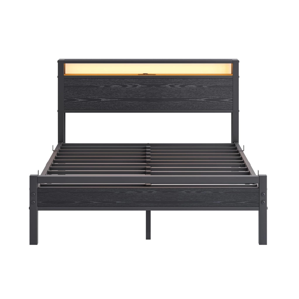 Letto matrimoniale 140x190 cm con testiera a ripiani; USB e presa; metallo e MDF nero